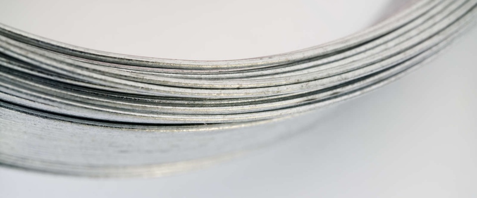 Stainless steel, galvanised steel, nylon coated, and copper wires available.